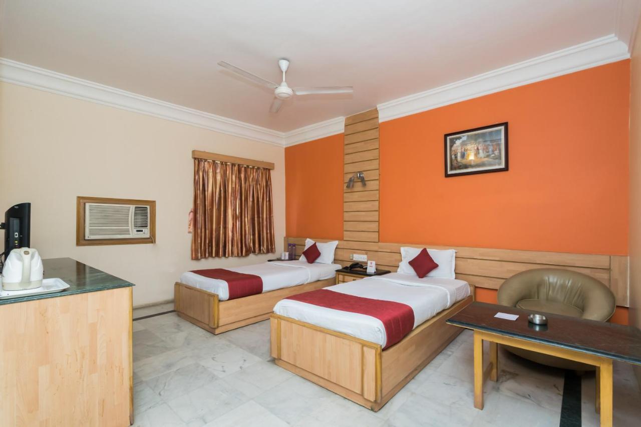 Hotel Kings Crown Vip Road Kalkata Exteriér fotografie